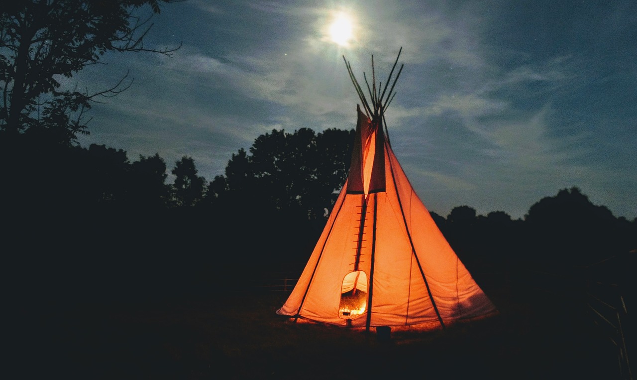 Saoro Red Tent Series